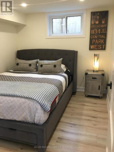 225 Henrietta Street, Fort Erie (Central), ON - Indoor Photo Showing Bedroom
