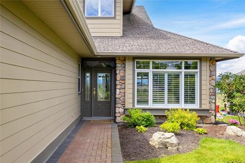 14-3800 Gallaghers Pinnacle Way, Kelowna, BC - Outdoor