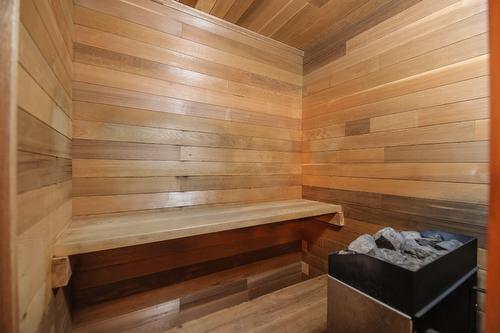 384 19 Road, Oliver, BC - Indoor Photo Showing Other Room