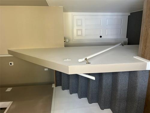 5-2401 12Th Street, Cranbrook, BC - Indoor Photo Showing Other Room