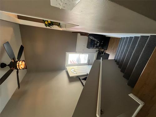 5-2401 12Th Street, Cranbrook, BC - Indoor Photo Showing Other Room