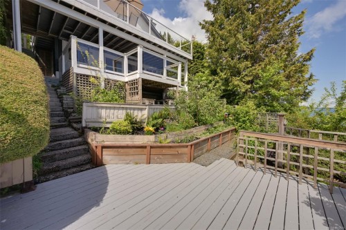 4955 Cordova Bay Rd, Saanich, BC 