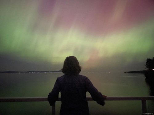 4955 Cordova Bay Rd, Saanich, BC 