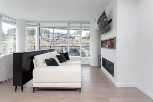 915-2000 Hannington Rd, Langford, BC - Indoor Photo Showing Living Room With Fireplace