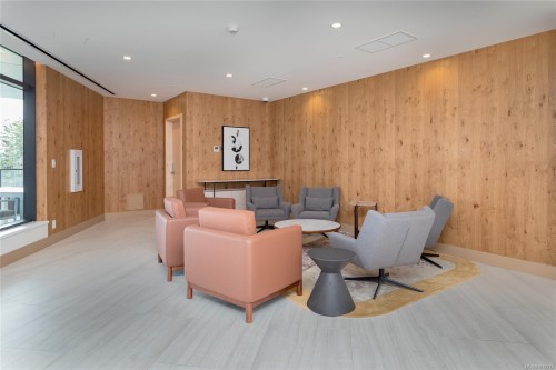 915-2000 Hannington Rd, Langford, BC - Indoor Photo Showing Other Room