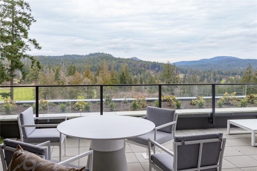 915-2000 Hannington Rd, Langford, BC - Outdoor With View