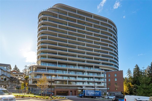 915-2000 Hannington Rd, Langford, BC - Outdoor With Facade