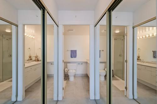1103-1160 Sunset Drive, Kelowna, BC - Indoor Photo Showing Bathroom