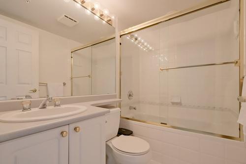 1103-1160 Sunset Drive, Kelowna, BC - Indoor Photo Showing Bathroom