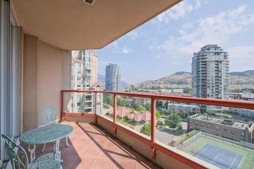 1103-1160 Sunset Drive, Kelowna, BC - Outdoor With View With Exterior