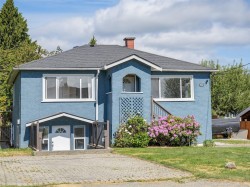 2962 Millgrove St  Saanich, BC V9A 1X3