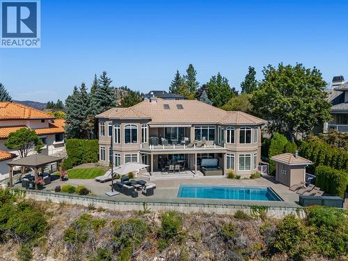 994 Skeena Drive, Kelowna, BC - Outdoor With In Ground Pool