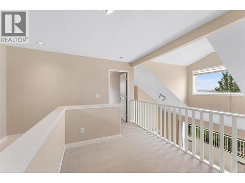 5147 Silverado Place, Kelowna, BC - Indoor Photo Showing Other Room
