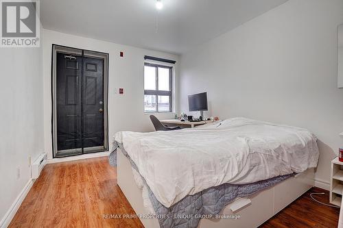 39 Baldwin Street, Toronto, ON 