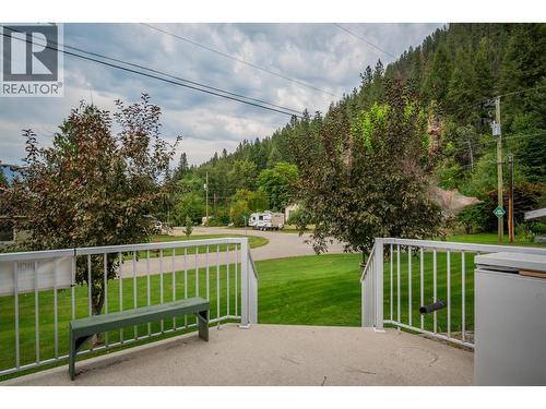 1664 Maida Road, Christina Lake, BC - Outdoor