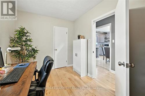 8554 Haldibrook Road, Hamilton, ON - Indoor