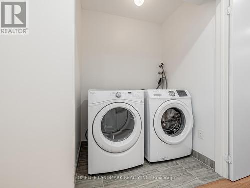 10606 Bathurst Street, Vaughan, ON - Indoor Photo Showing Laundry Room
