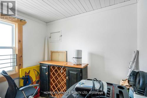 101 River Road E, Wasaga Beach, ON - Indoor