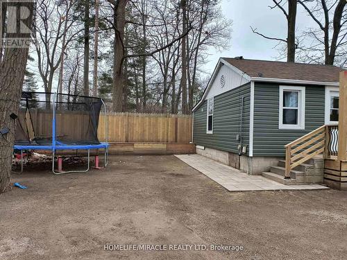 101 River Road E, Wasaga Beach, ON - Outdoor