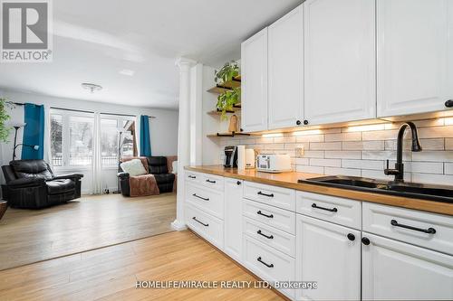 101 River Road E, Wasaga Beach, ON - Indoor Photo Showing Kitchen