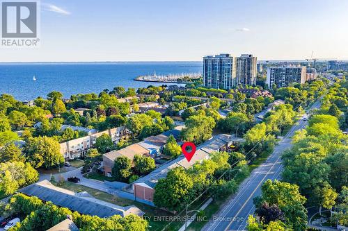 5 - 2056 LAKESHORE ROAD W  Oakville, ON L6L 1G7
