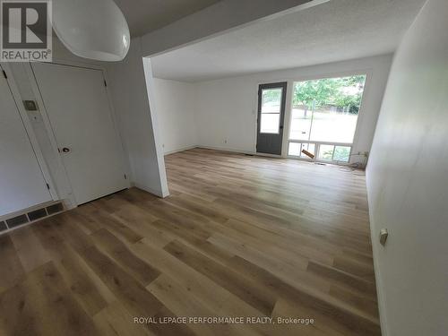 Dining and Living rooms... entry to the yard. - 903J Elmsmere Road, Ottawa, ON - Indoor Photo Showing Other Room