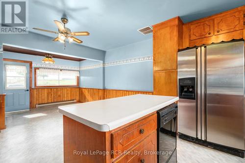 228 10 Concession, Brockton, ON - Indoor Photo Showing Kitchen