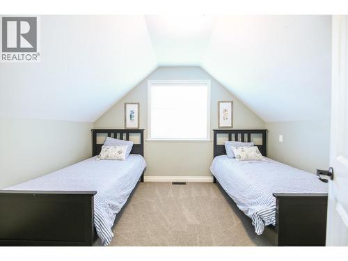 2450 Radio Tower Road Unit# 115, Oliver, BC - Indoor Photo Showing Bedroom