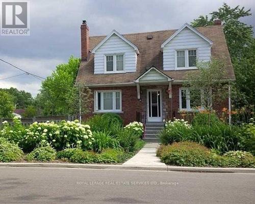 Main Fl - 1 Ash Crescent, Toronto, ON - Outdoor With Facade