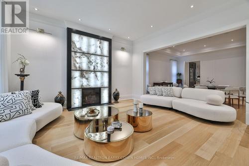 33 Stratheden Road, Toronto, ON - Indoor Photo Showing Living Room