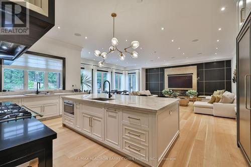 33 Stratheden Road, Toronto, ON - Indoor Photo Showing Kitchen With Upgraded Kitchen