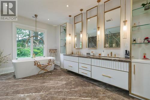 33 Stratheden Road, Toronto, ON - Indoor Photo Showing Bathroom