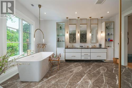 33 Stratheden Road, Toronto, ON - Indoor Photo Showing Bathroom