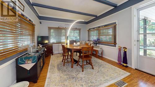 126 Harvey Street, Georgian Bluffs, ON - Indoor Photo Showing Dining Room