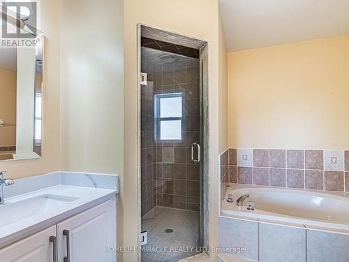 55 Native Landing, Brampton, ON - Indoor Photo Showing Bathroom
