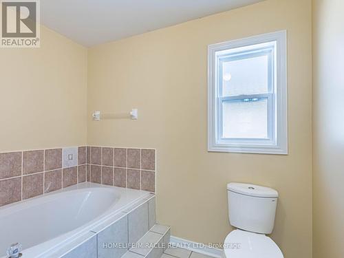 55 Native Landing, Brampton, ON - Indoor Photo Showing Bathroom