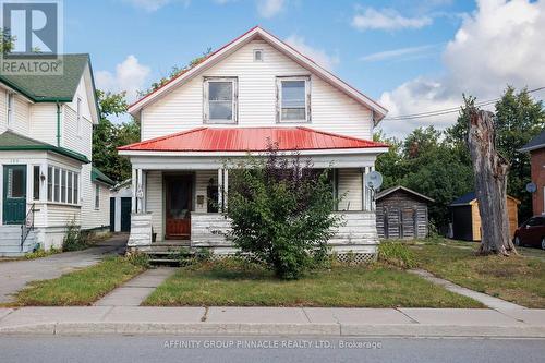 106 RUSSELL STREET W  Kawartha Lakes (Lindsay), ON K9V 2X4