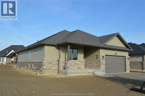 48 Cherry Blossom Trail, Chatham, ON - Outdoor