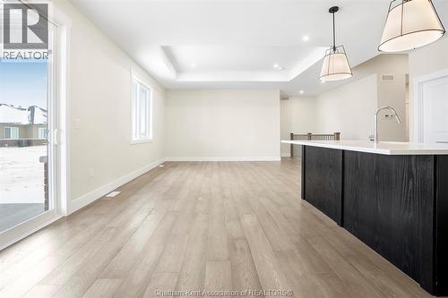 48 Cherry Blossom Trail, Chatham, ON - Indoor