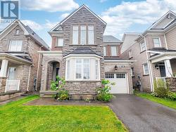 115 BEAVERIDGE AVENUE W  Oakville, ON L6H 0M6