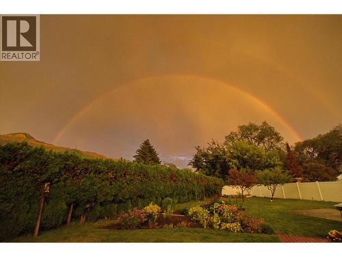 515 Vanderlinde Drive, Keremeos, BC - Outdoor With View