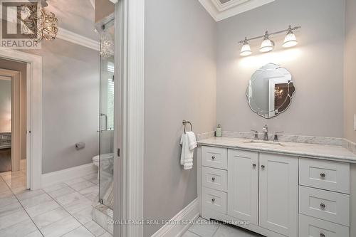 2319 Kilbride Street, Burlington, ON - Indoor Photo Showing Bathroom