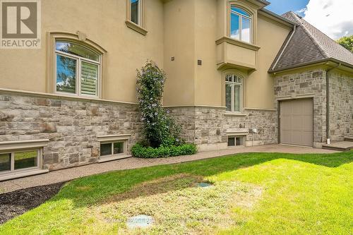 2319 Kilbride Street, Burlington, ON - Outdoor