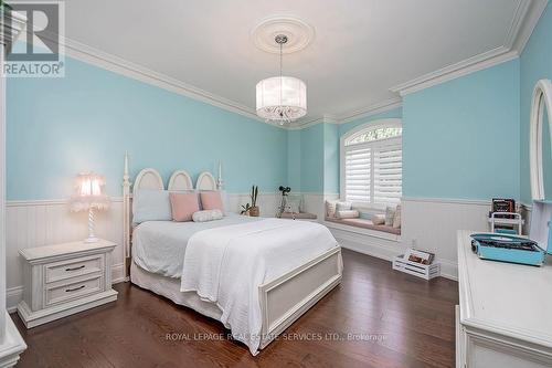2319 Kilbride Street, Burlington, ON - Indoor Photo Showing Bedroom