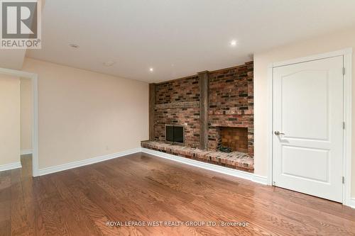 1745 Bridewell Court, Mississauga, ON - Indoor With Fireplace