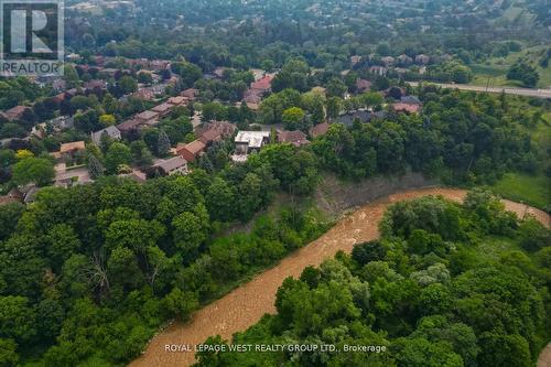 1745 Bridewell Court, Mississauga, ON - Outdoor With View