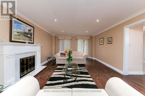 1745 Bridewell Court, Mississauga, ON - Indoor Photo Showing Living Room With Fireplace