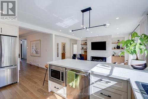 12 Wesley Avenue, Mississauga, ON - Indoor Photo Showing Other Room