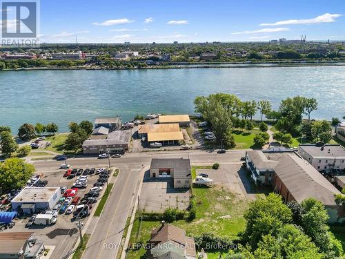 155 Niagara Boulevard, Fort Erie (Central), ON 