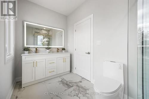 2946 Elgin Mills Road E, Markham, ON - Indoor Photo Showing Bathroom